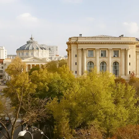 Qult - Modigliani Apartment *